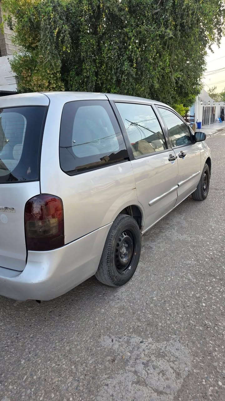 مازدا mpv  ٧ راكب
موديل ٢٠٠١
كير ومحرك كامري شرط 
سنوية ٢٠٢٨  باسمي
شرط التحويل ووكالة 
تبريد ثلج 
كهربائيات كلها شغاله 
بدون ضربة بدون صبغ
سيارة جاهزة
بيهه كوبون بنزين
 
مكان السيارة كركوك 
***********
***********
السعر/ 52
