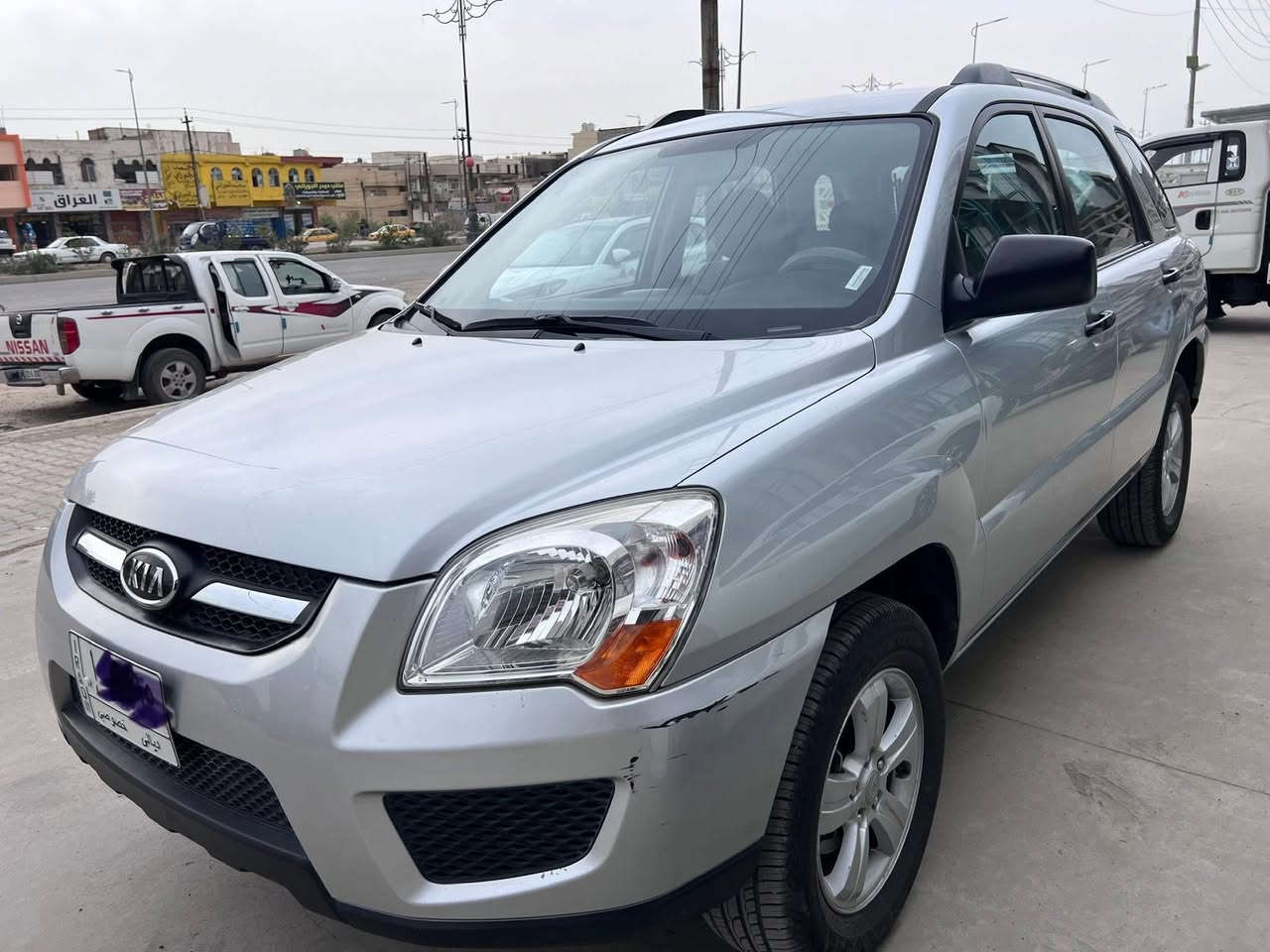 سبورتج ٢٠١٠
محرك دوش ممفتوح 
ماشيه ٧٩ الف فقط شرط دك جرس
على ايد وحده
داخل اسود
فقط نص جامرولغ صبغ
وبارد بسيط 
بلعافيه على الياخدها
***********  واتساب متوفر
مكاني بعقوبه
