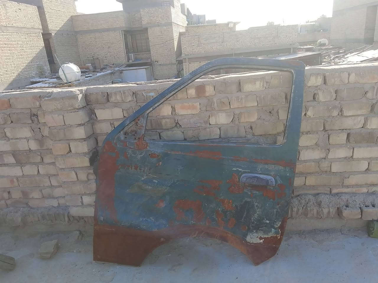 السلام عليكم باب كيا بريجو ميل سايق للبيع مكان بغداد الفضيليه
***********
