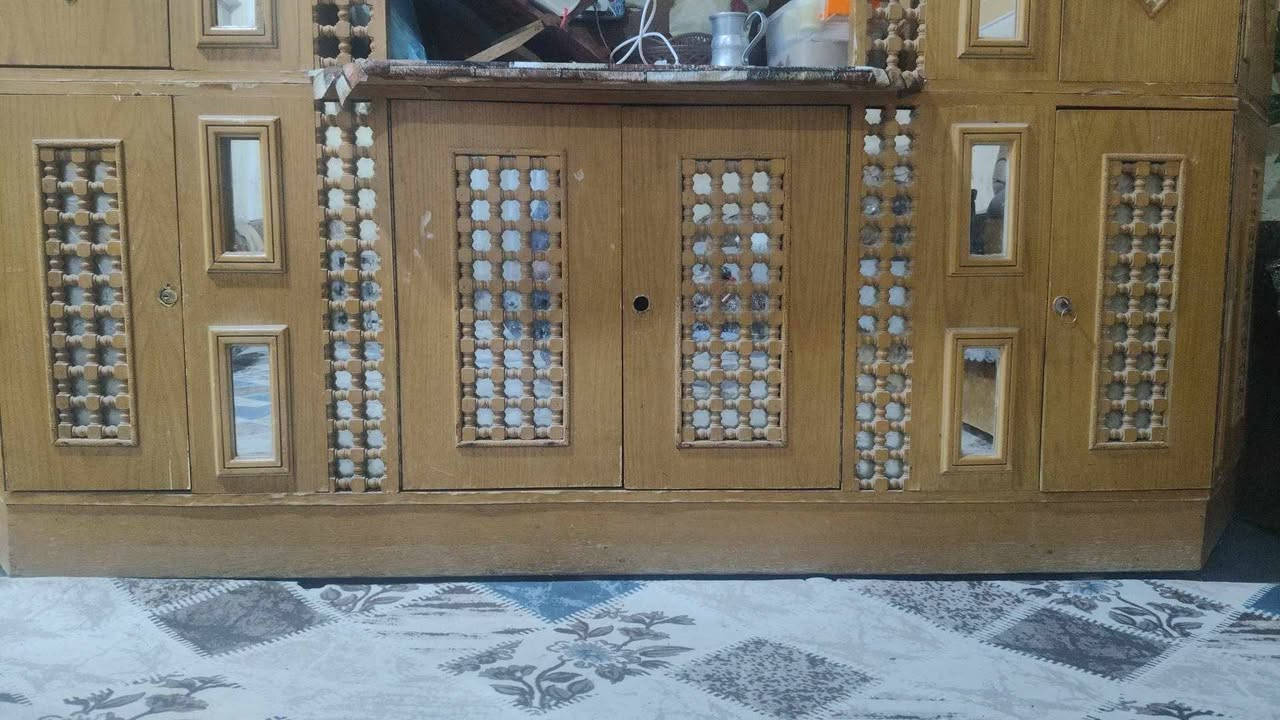 السلام عليكم معرض خشب درجه اولى طابقين خشب صاج سعر مناسب للاستفسار الاتصال على الرقم . ***********
