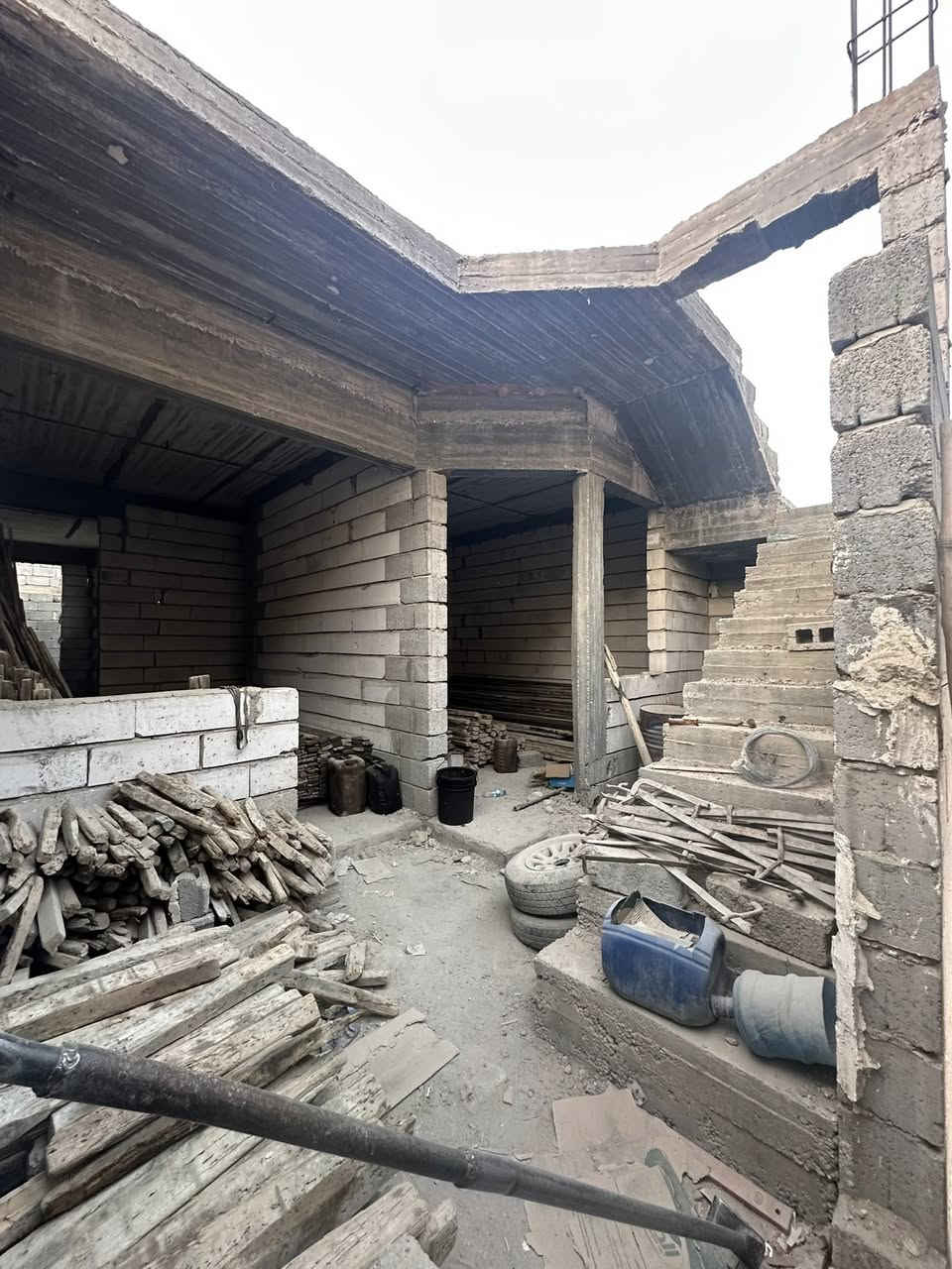 عندي هيكل للبيع كربلاء المقدسه
***********
