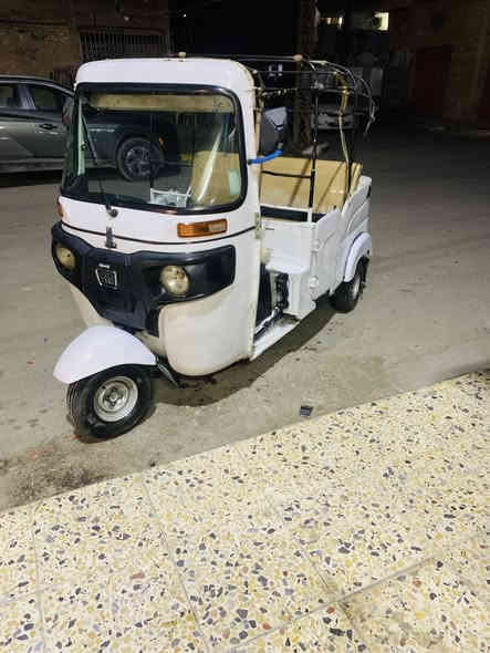 1 ابيض رقم وسنويه 
العنوان بوب الشام 
***********
