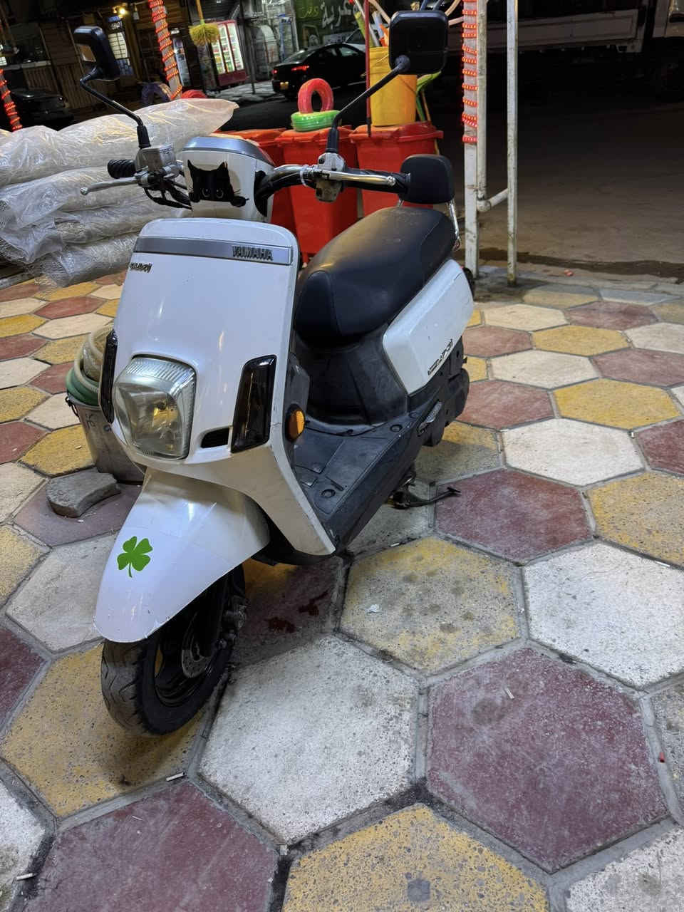 سلام عليكم ماكس بوليس مصطره دراجه مكفوله من كولشي جديده مال رمبه صارلي 6اشهر من منزله كلها شغاله 
سعرها مليون 50 الف وبيها مجال 
***********
