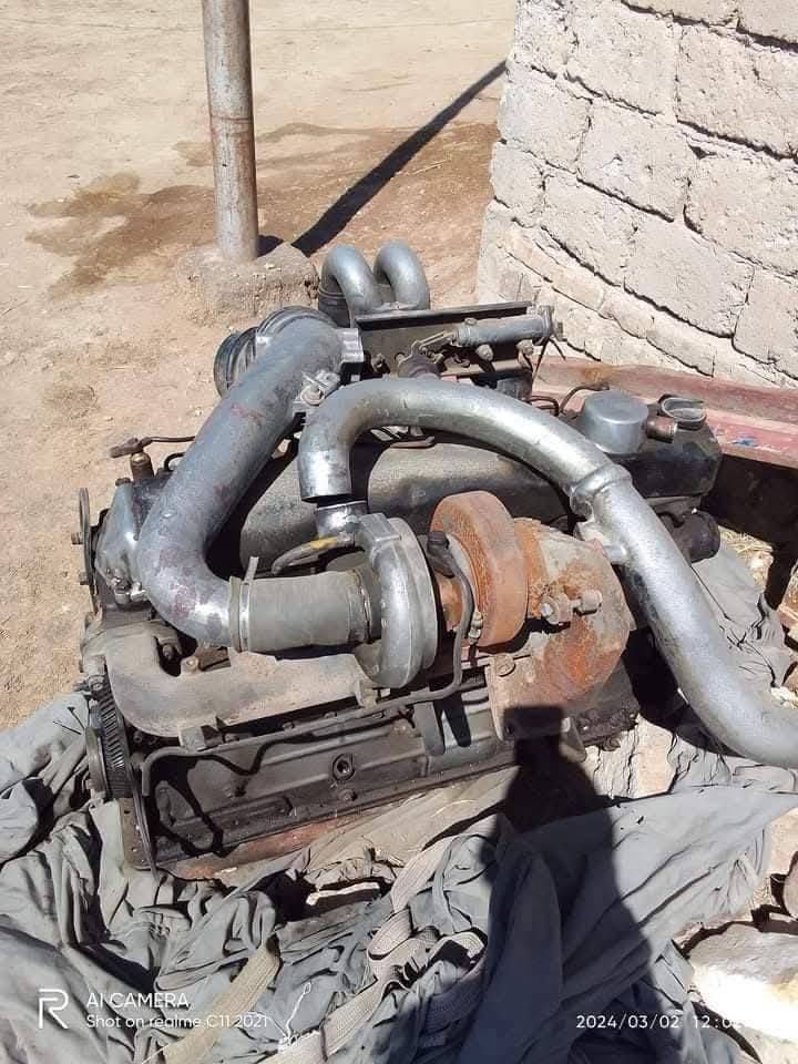 سلام عليكم مكينه 15سوبردبل خنارة كايمه للبيع اومروس ب قمارة فوزة مربع تصال***********
