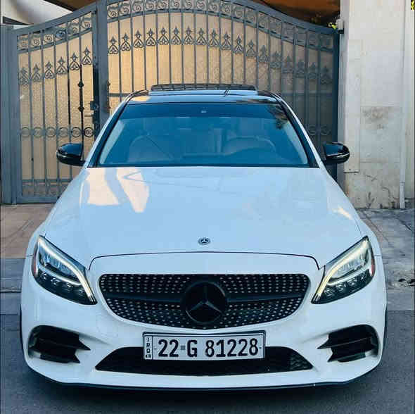 السلام عليكم 
للبيع Mercedes C300 2021 
سلايد 
شاشة كبيره 
عدادات دجتل (٣ اشكال متغير) 
ماوس
كشنات كهرباء
تدفئة كشنات
جنطه كهرباء
رادار امامي 
رادار خلفي
نقطه عمياء 
بصمه ابواب 
بصمة تشغيل
ماشيه 47 الف
داخل جلد ( بيج ) اصل
لايتات زينون ٨ عدسات 
عليها كت 63 كامل 
وبعد بيها هواي مواصفات معروفة 
مكينه وكير مكفولات من الفتح والتبديل
السياره وارد امريكي (حادثها اطخطخ بنيد وجاملغ وهلالات الجاملغ الخلفي) بدون دواخل ايرباك ستيرن وبرده طاك 
مكانها المنصور 
***********
