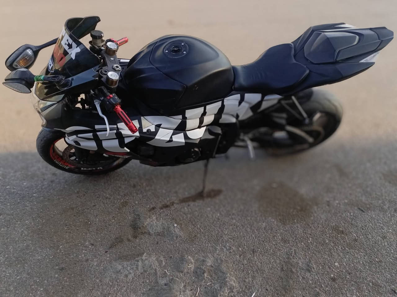 سلام عليكم 🌹
للبيع جكسر 1000
2014
مكينه صفاره برمجه طلقات 
عليها اضافات 
مناقصها برغي مكان كركوك 
***********
اي تفاصيل اتصل🌹
