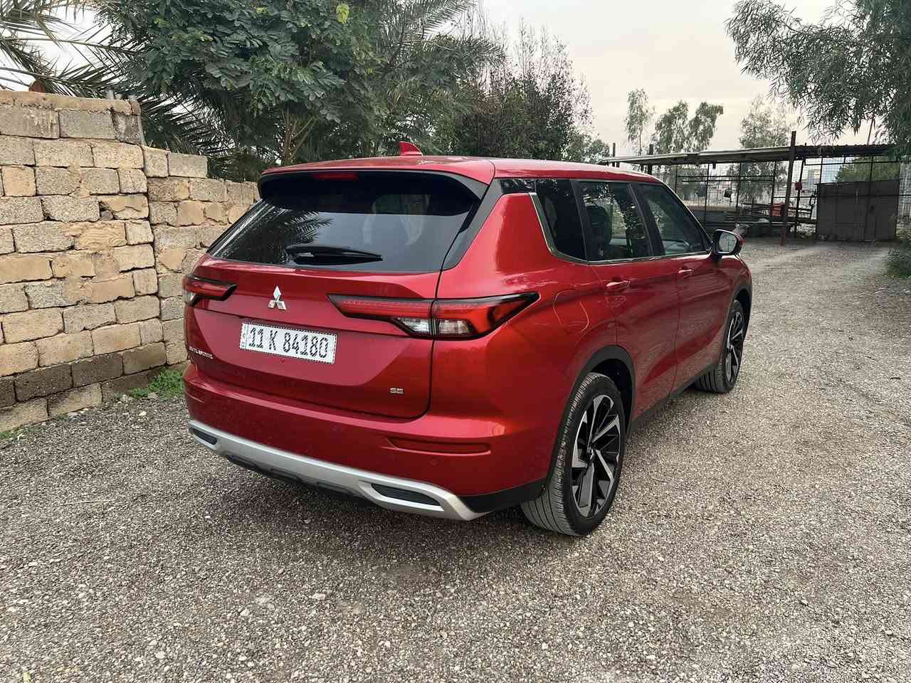 اوتلاندر موديل 2024 رقم بغداد دولي بسمي تحويل ثاني يوم ضرر بسيط جدا محرك 4 سلندر 2.5 ماشية 32 الف فول مواصفات عدا الفتحة بصمة تشغيل بصمة ابواب مري شفط رادار امامي خلفي كشنات جلد تحكم كهربائي سبعة راكب السعر 225 وبي مجال مكان ديالى ناحية السلام رقم الهاتف ***********
