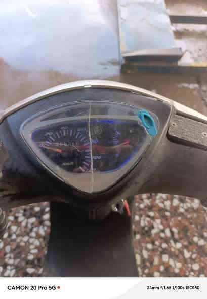 سلام عليكم دراجه ماكس 📍عدله دراجه خير من الله دراجه سالي شهرينه من ماخضه من رمه ونطيك بيه ضمان مفدوحه👀 ماعوب بيه ترجع تراجه ☘️لعنوان بغداد البلديات ***********📞 دراجه كله شغاله لاخر حبايه وعيكم سلام وسعر خاص
