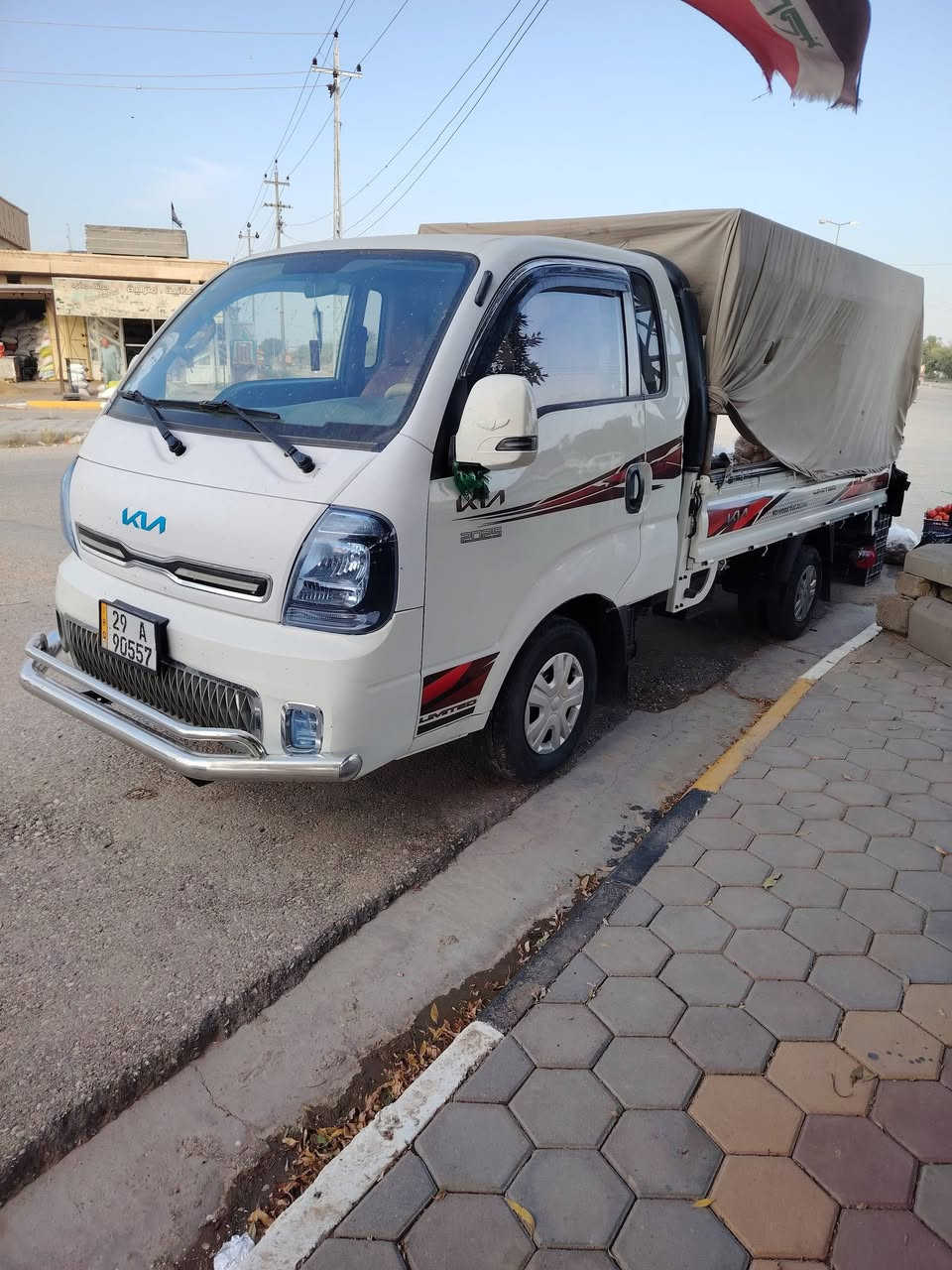 السلام عليكم كيا البيع موديل ٢٠٢٢ رقم واسط انكليزي هزه جديده سياره جاهزه عله اخير السياره كفاله عامه عده باب السايق مصبوغ السعر ١٣٠ مكانهه واسط النعمانيه ***********
