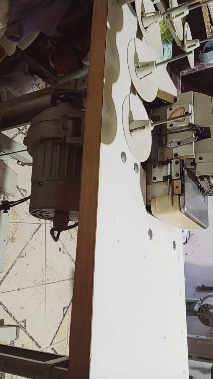 سلام عليكم مكينة اوفر جاكيت 4 خيط نظيفة اخت الجديدة
سعر 300 قفلة مكان بغداد الحرية الثانية 
***********
