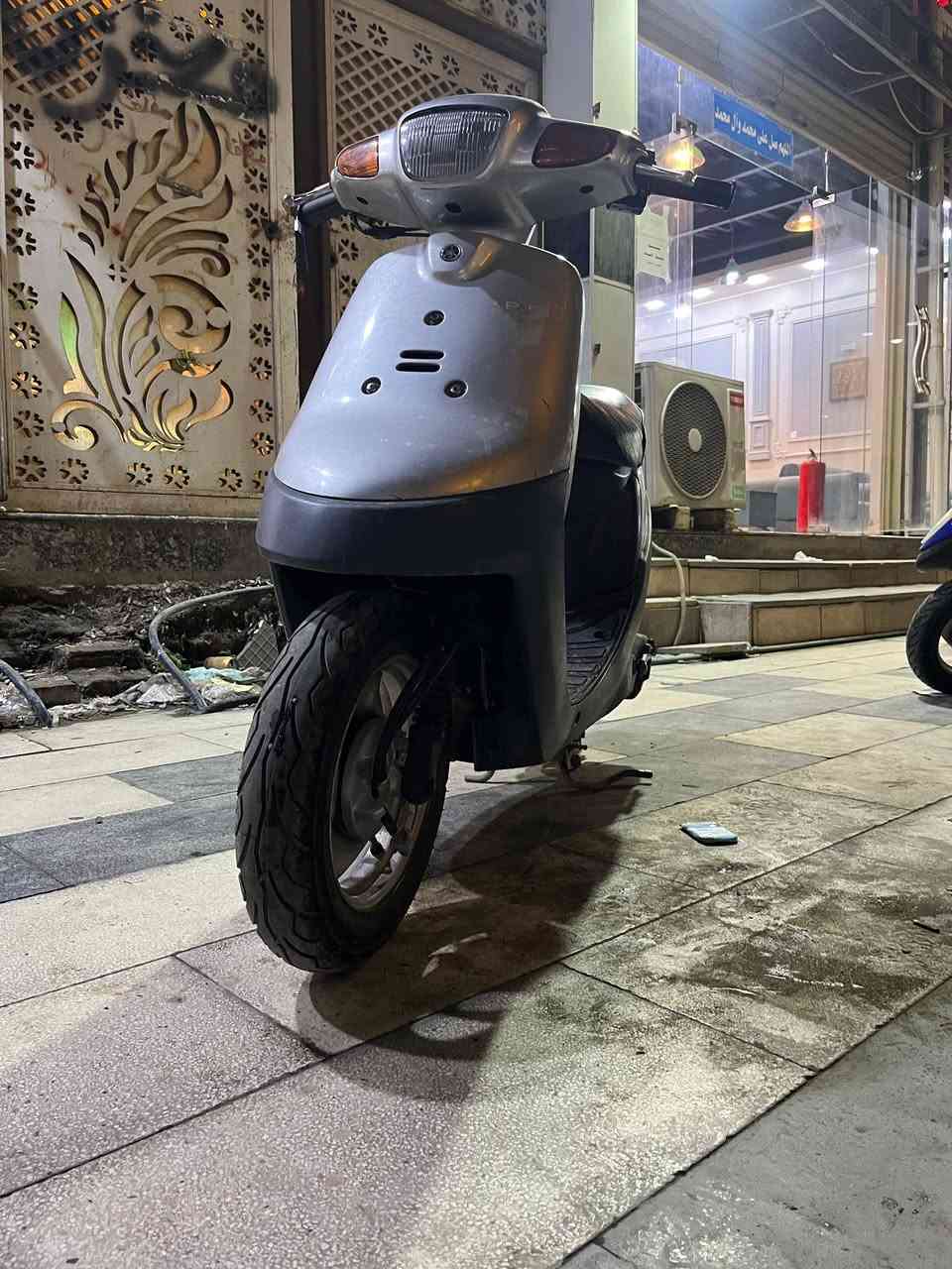 دراجه بترا خطين قفل اكسن كله شغال لايت عالي ناصي بك لايت عداد سرعه كيچ بانزين اشاير 
سلف هندر كله بلاد شرط الفحص 
برغي مامفتوح بيه مكاني ناصريه 
***********وتساب فقط وخاص 
(مو شراي لاتواعد ولاتراسل)
