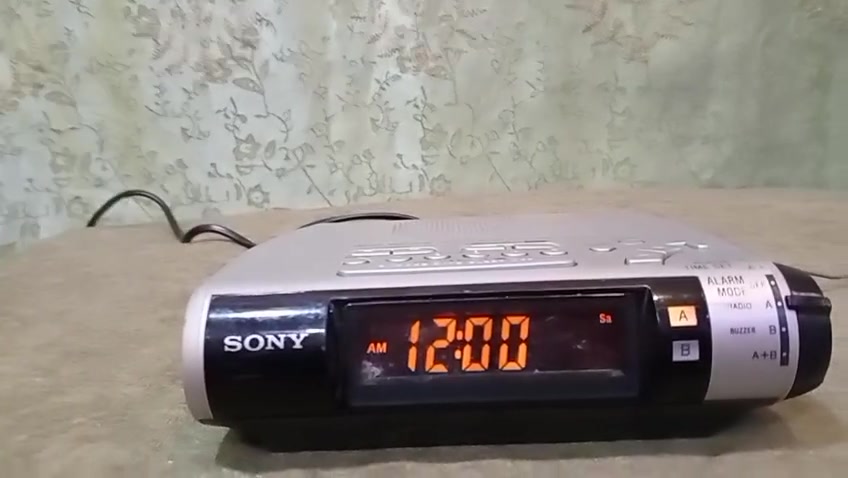 السعر 22 مع التوصيل
راديو سوني موجتين مع منبه
Fm+mw
 شغال بالكامل كل الشرح بالفيديو
للأتصال ***********
