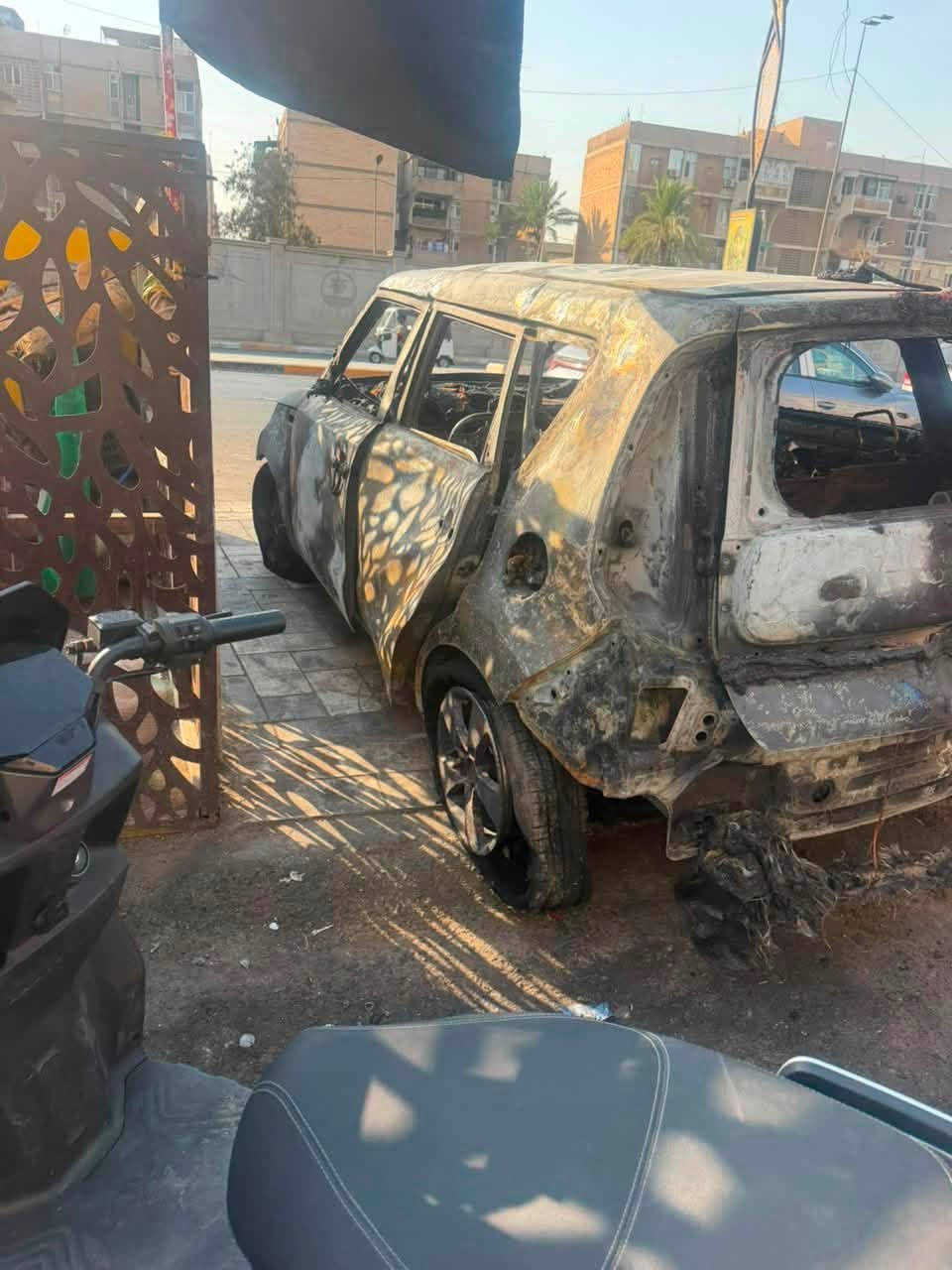 السلام عليكم كيا صول موديل 19 ارقام وسنويه موجودات وباسمنه مكانها بغداد الغدير مقابل شقق زيونه ***********
