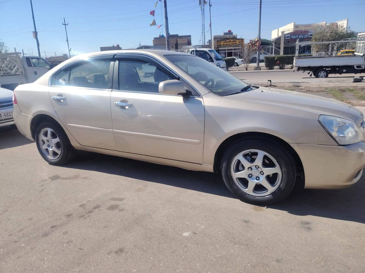 للبيع كيا اوبتيما موديل2007 وارد امريكي
حادثه جاملغ وبنيد 
صبغ عام اثر جراد بسمي 
تخم تاير تبريد شغال سعر 85 بيها مجال *********** /***********
