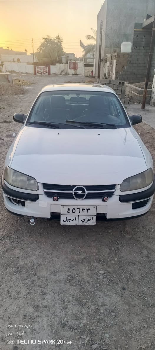 السلام عليكم
للبيع اوبل بزون موديل 1994 (بدون صبغ) بدون ضربه بدون اخياس بلاديه 
مـواصـفـات الـسيــارة
سلايت روف طكتين  (فتحه سقف )
تبريد شغال قطعتين 
رقم اربيل شرط التحويل 
تخم تاير وباتري جديد جام كهرب 
كهربائيات كلها شغاله و ما ملعوب بيها ايرباك شركه

كشنات مخمل كهرباء غرفة نضيفه داخل صاج  مسجل بلوتوث 
محرك 20قبق اسود المرغوب! كير عادي  ترايك 200,للبصره 
السعر 43.بيها مجال للشراي
مكان السيارة ديالى كنعان  رقم الهاتف ***********
