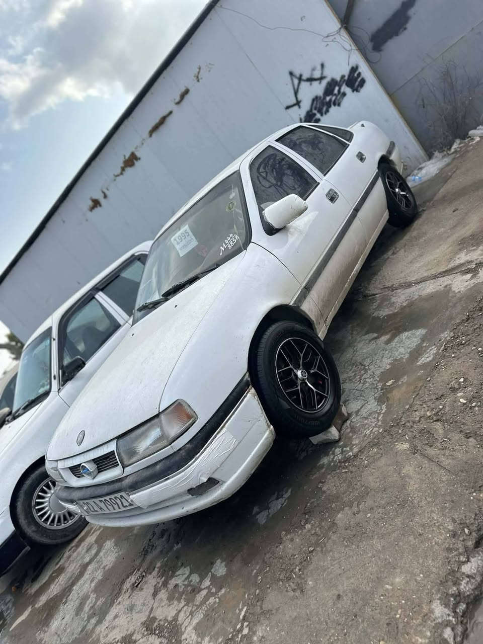 اوبل فكترا
موديل 1995
رقم اربيل انكليزي 
محرك 20بلادي
اوتوماتيك كير محرك بل شرط 
سياره بدون ضربه شرط صبغ 3قطع 
صدر امامي خلفي بل شرط 
بطاقه بنزين موجود 
هلالات مامعمره
سياره كامل مكمل مابيها نقص 
برهم مراوس هم حسب القناعه 
السعر 48$بيها مجال قليل 
***********/***********واتساب هم موجود .
