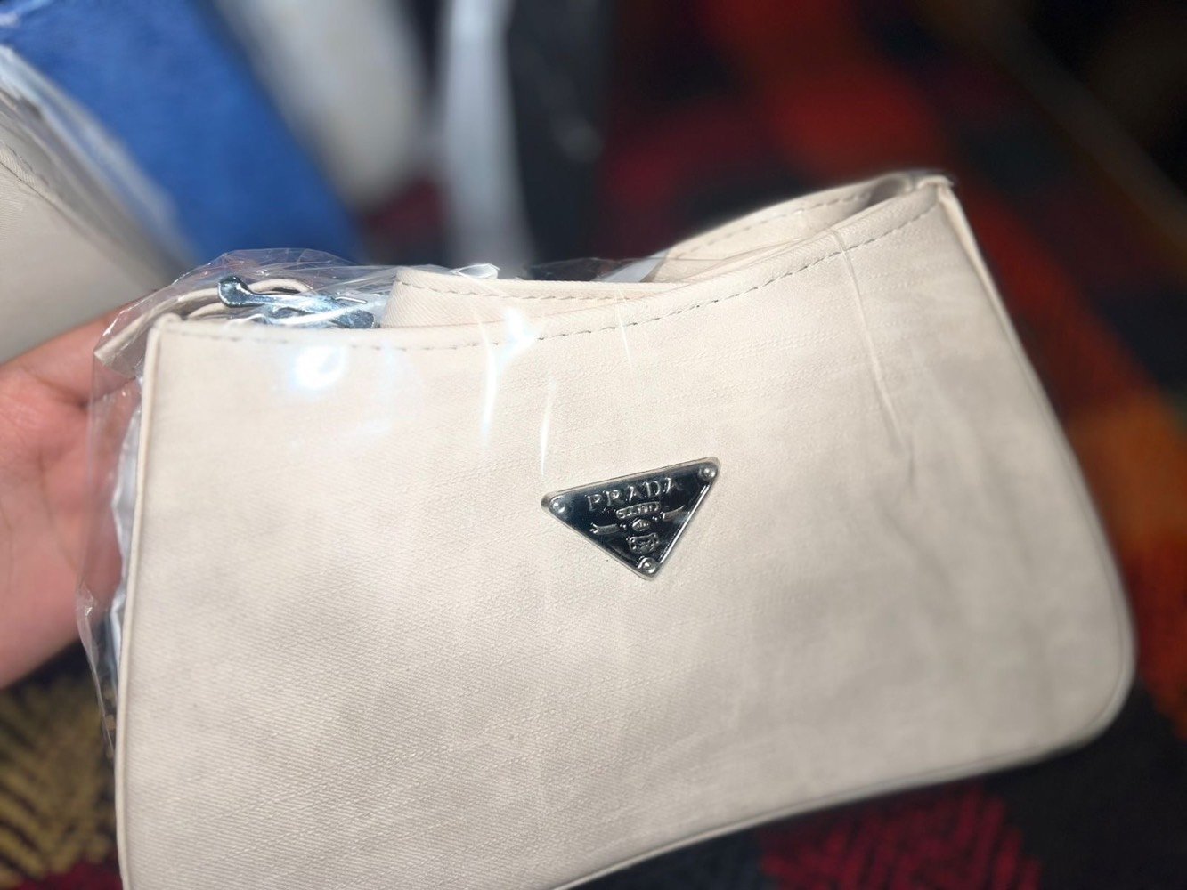 كشختج بـ7 آلاف بس! 😱🔥
باقي قطع أخيرة من أفخم موديلين جنط لهذا الموسم. الأناقة مو لازم تكون غالية، بس لازم تكون سريعة لأن الكمية جاي تخلص!
• السعر: 7 آلاف دينار فقط للقطعة!
• التوصيل: 5 آلاف لجميع المحافظات.
• الموديلات: متوفر موديلين (الصور مرفقة).
احجزي الآن قبل لا يخلصن! ارسلي صورة الموديل، العنوان، ورقم الهاتف خاص. 📥