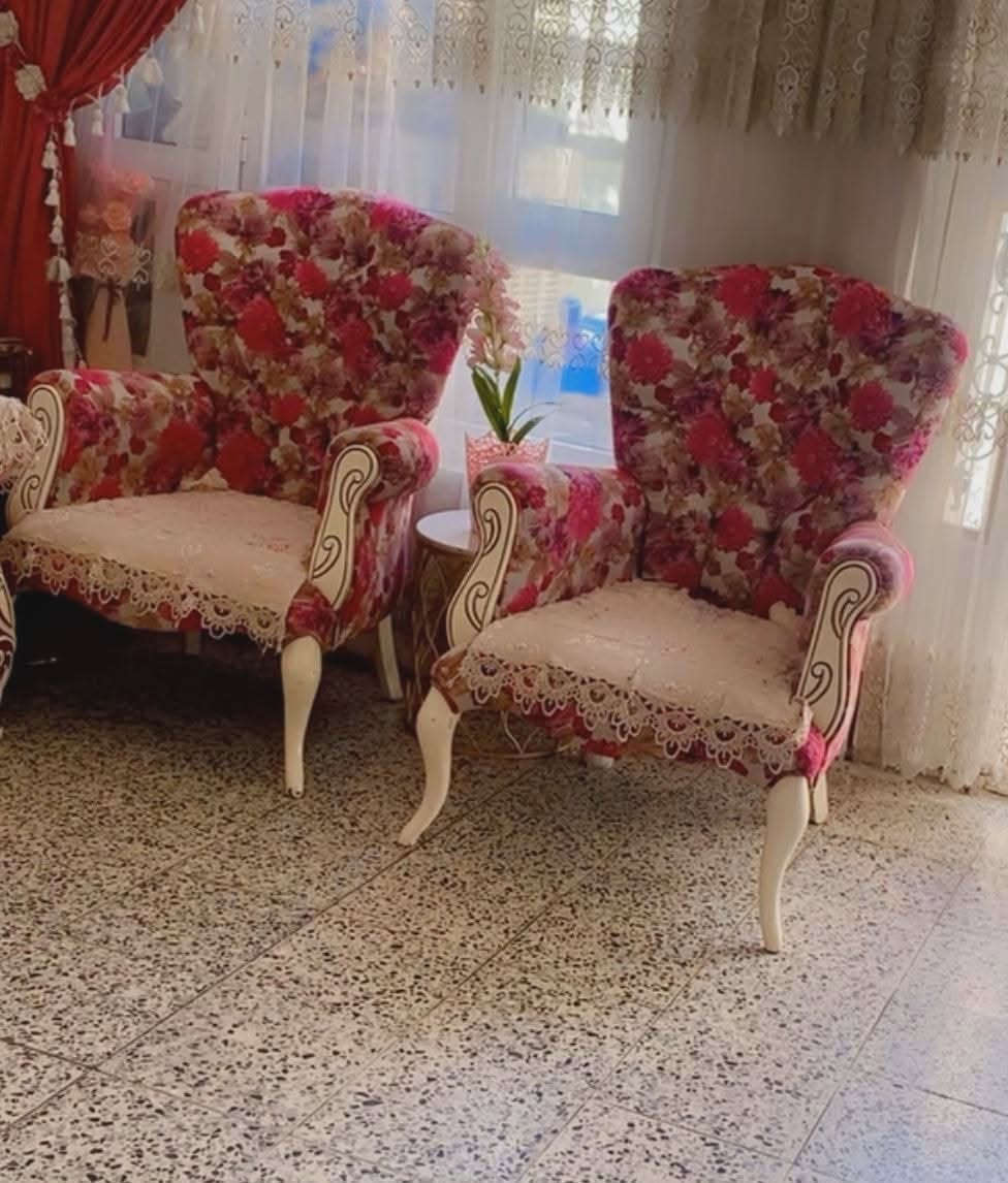 تخم تركي عشر مقاعد اخو الجديد ب 500 وبي مجال


**إذا كنت صاحب هذا الإعلان وتريد حذفه لأي سبب، رجاءا أرسل رسالة إلى الدعم الفني**
