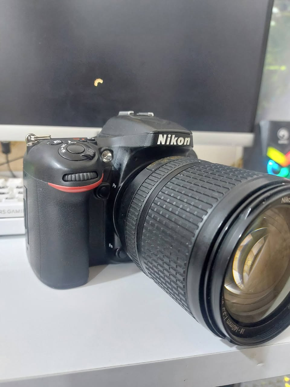 مكلف بل نشر
رقم صاحبه  ***********

يالله كامره D7100
 
نضافه خير من الله شتره تقريب ٨ ك الكامره لا داخله تصليح ولا شي تجي تفحص انته بيدك 
ملاحظه 

كامله كل الغراض 
السعر ٥٥٠ وبيه مجال
