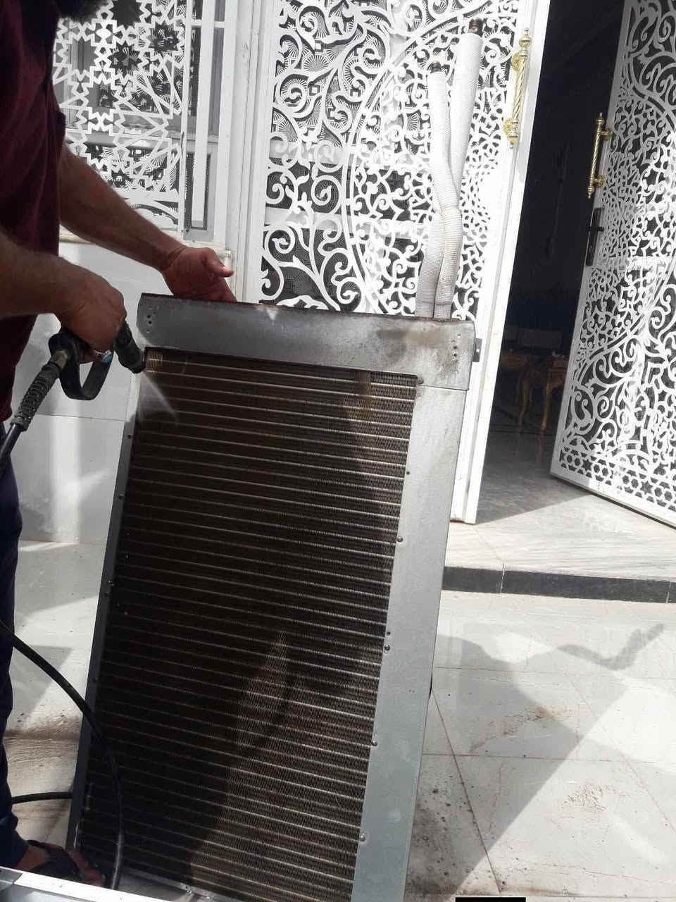 السلام عليكم ينال اعجابكم انشاء الله غسل وتنصيب كافة السبالت والشراء كافة السبالت والمكيفات بادارة اخوكم ابو علوش ماعليك بس الاتصال نجيك الباب البيت *********** ديوانية, القادسية
