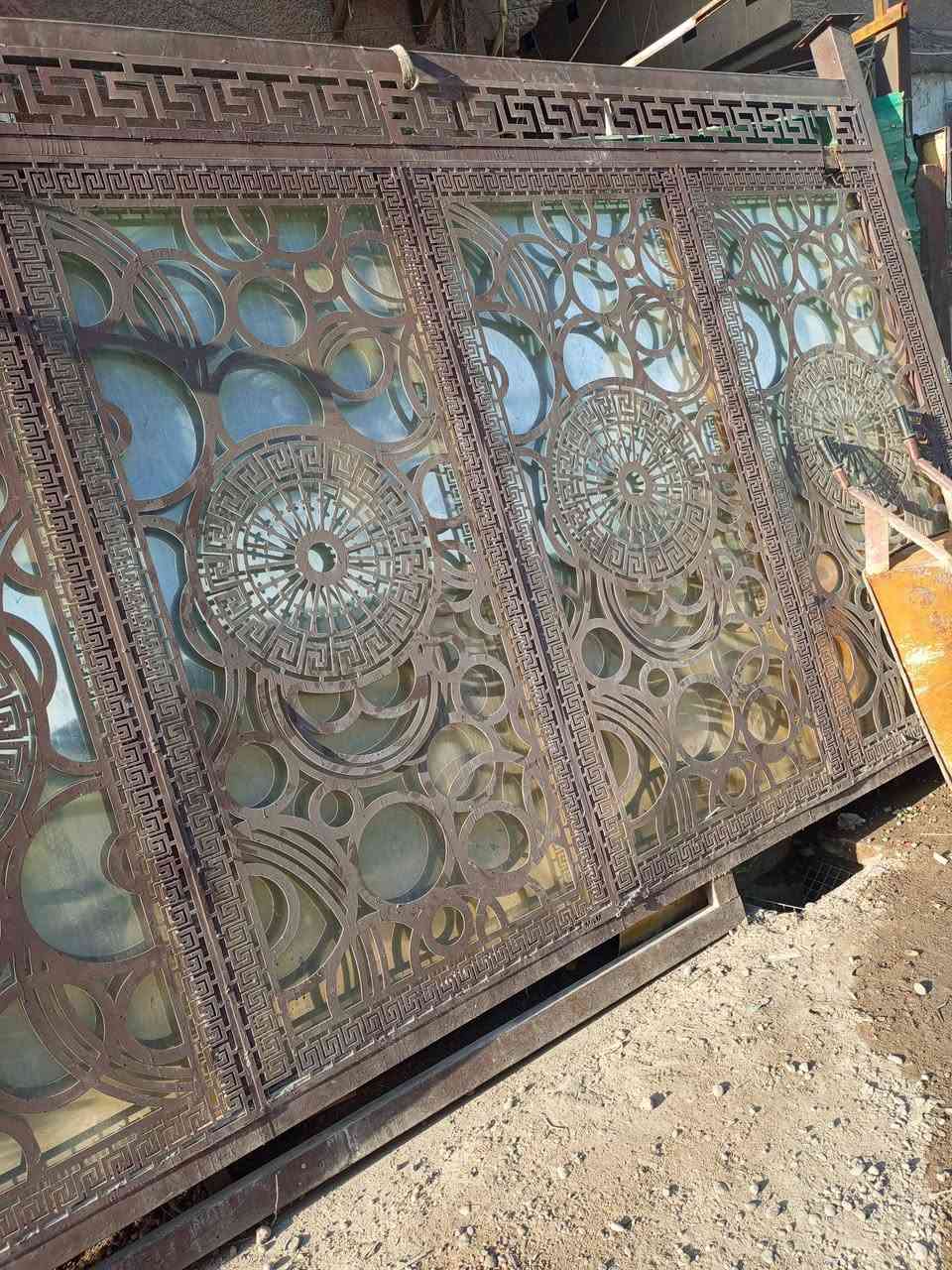 #للبيع   سياج خارجي يحتوي على باب اسلايت 3 مترات وسياج 4 مترات  اوالارتفاع مترين  20 الظهر  كابون  حديد ثقيل جدا ونظيف جدا   @ مكاني  بغداد الغزاليه  ويوجد توصيل    ***********
***********
