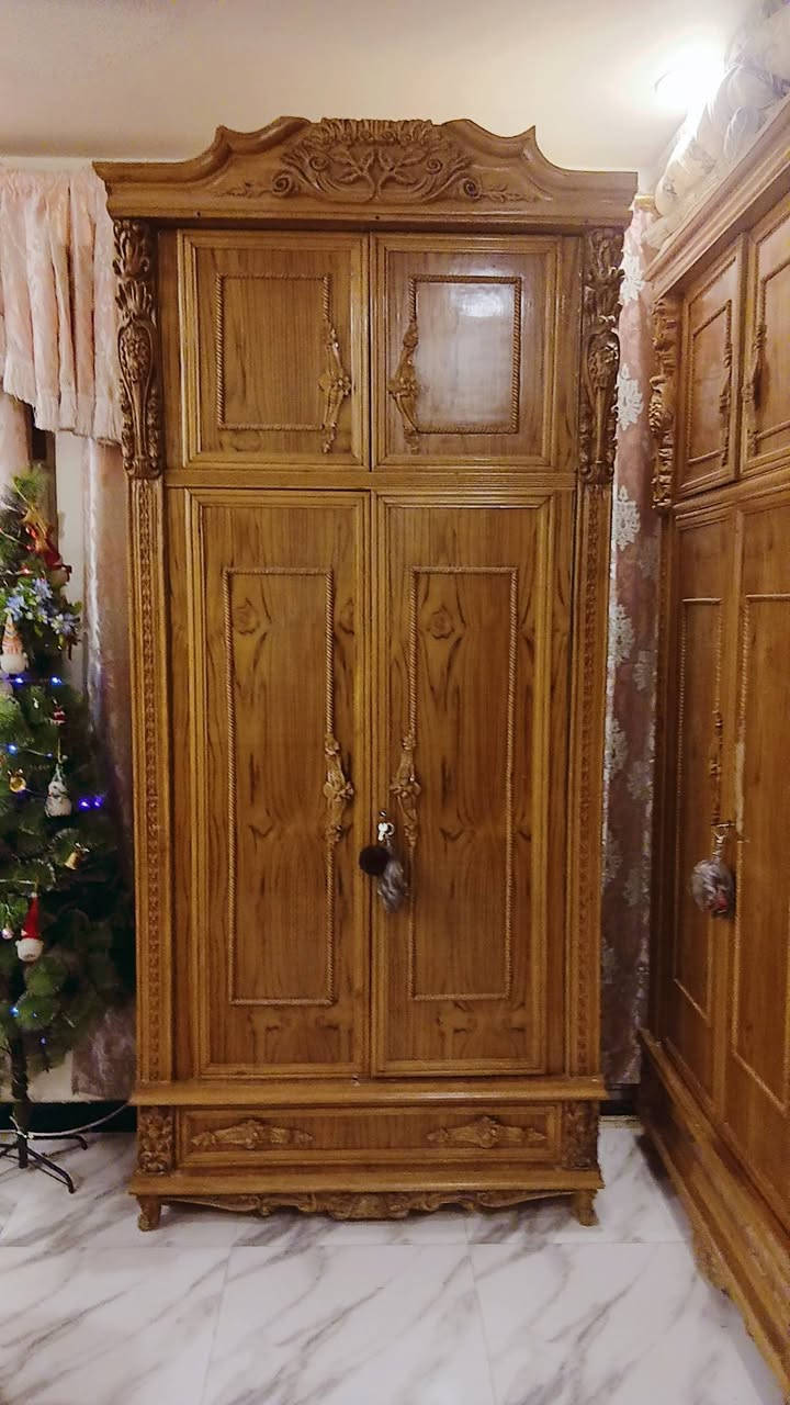 سلام عليكم غرفة نوم للبيع العنوان بغداد الدورة شارع الزيتون الرقم ***********
