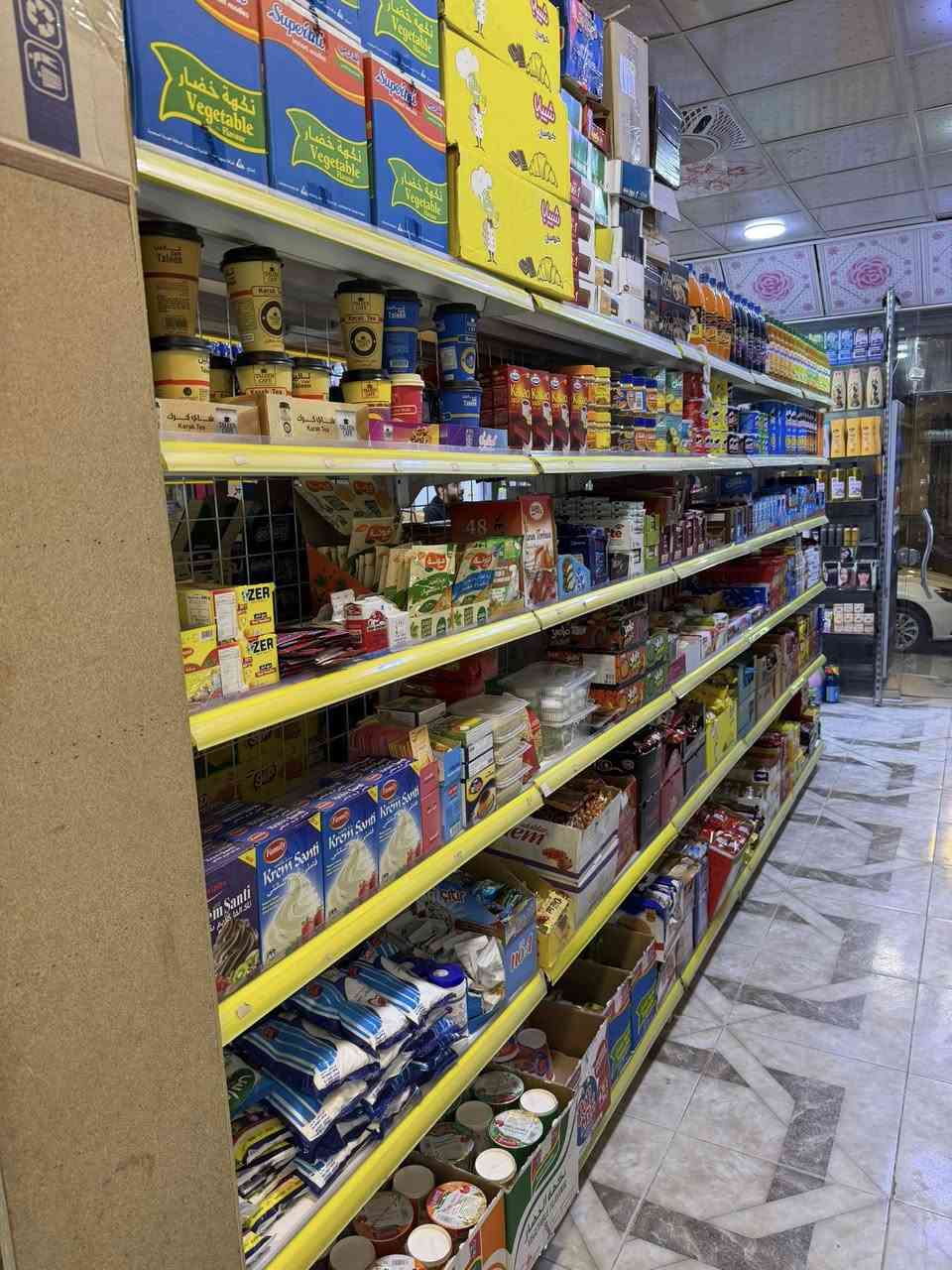 اسلام عليكم 
سوبر ماركت للبيع في الجنينه متكامل ثلاجات عدد8+ثلاجات شركات عدد3 ومجمدات 3+مجمده شركه 1 وحاسبة كاشير سبب البيع البعد وعدم التفرغ رقم الهاتف
***********
