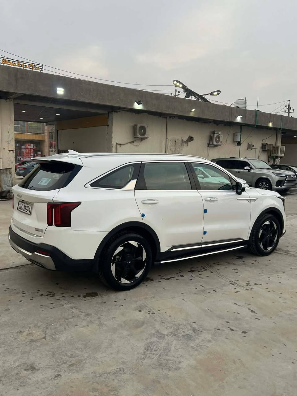 ((سلام عليكم))
للبيع كيا ((سورنتو 2024))

ماشية ((46 الاف كم فقط))

رقم بغداد الجديد

مكينة ستة سلندر 

كفاله عامة

المواصفات :- 

ويل 19

بصمة تشغيل وابواب وجنطة

كامرة خلفية

((داتا شو)) تشغيل عن بعد
مكان السيارة الناصرية مركز رقم هاتف ***********
