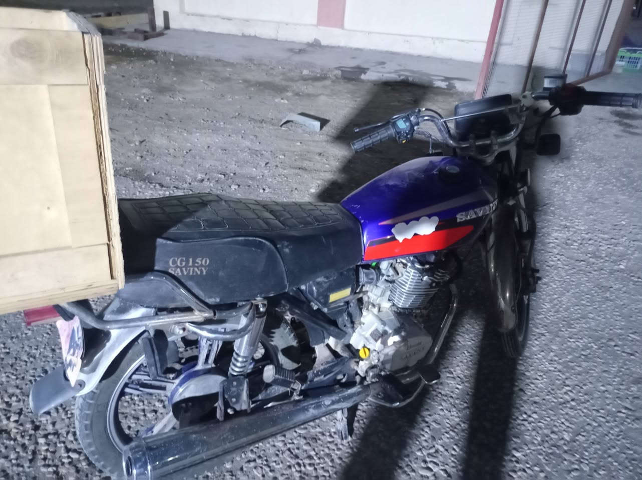 السلام عليكم يوجد دراجه سافانه موديل ٢١ أوراق السعر ٣٧٥ وبيها مجال لشراي ***********
