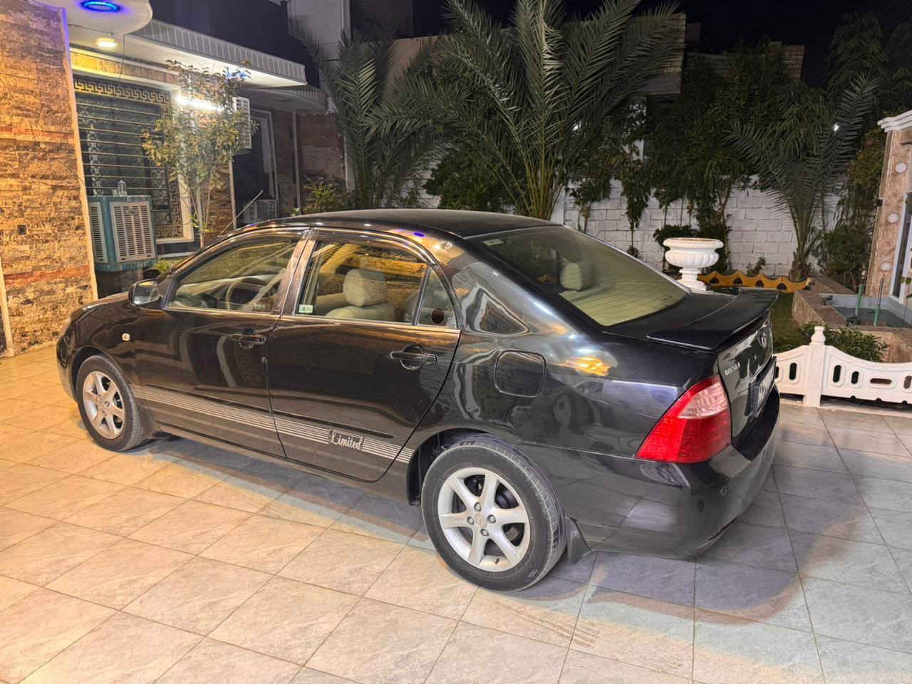 كورلا ٢٠٠٧ رقم بغداد هزه للشهر الثاني ٢٠٢٦ سنويه للشهر الرابع ٢٠٢٦ بيها قطعتين ونص صبغ اثر جراد مكاني صلاح الدين قضاء الدور تحويل ثاني يوم 
السعر ١٠٥ وبيها مجال بسيط
***********
