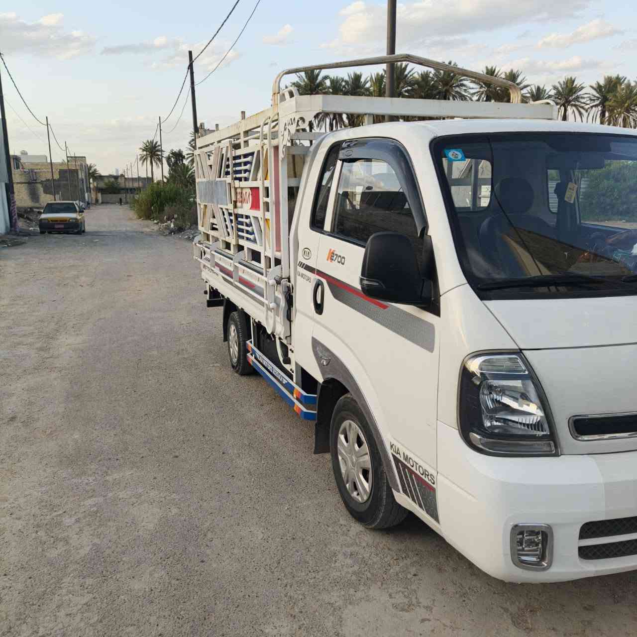 سلام عليكم شباب كيه حمل للبيع سياره كفاله عامه ماعده بيه بارد ب الباب موديل 21 سياره خير من الله للأستفسار على هذا الرقم ***********
