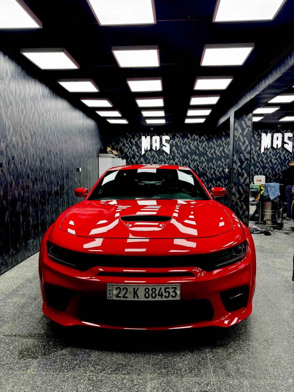 سلام عليكم شباب جارجر  موديل 22ماشيه 21ميل وايد بدي اصل اصل سياره كلين حادف بس دعاميه كلين بدون اير باك فول عده الفتحه رقم اربيل تحويل مباشر سياره عليهء دركه فورجت وعليهء دبات كورسه تتحكم بصوت وسياره جاهزه حته الهزه مباشر بدون هزه تتحول سرع 325وماكو هيج سياره بهاذ سعر شباب ماكو شي ماذكرته لتخابرني وكلي فلان شي مذاكره رجان وذا ماعجبك تركلك كلمه طيبه عنوان بغداد هاتف ***********
