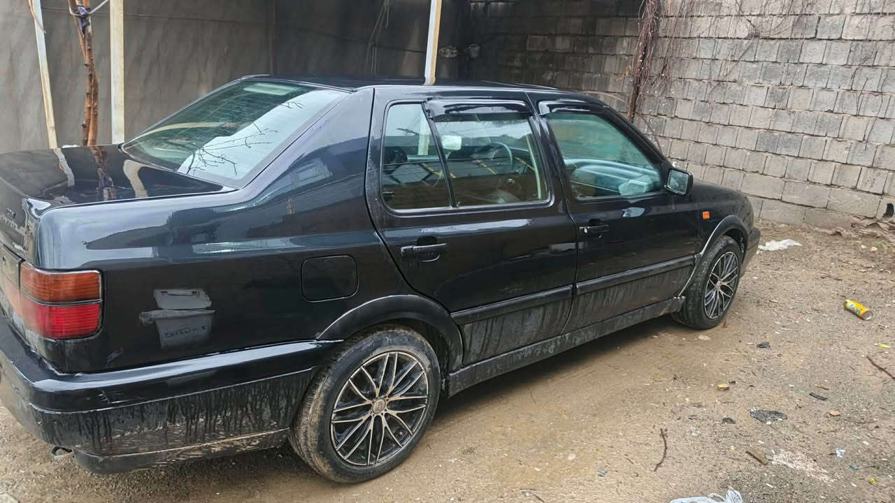 Otomatica makina 18model 1995 shaxala tabrid ba shart  gero makina be 3ayba weleky jwani la Sara armi plastiki hawrera  
***********
*********** السليمانية, العراق
