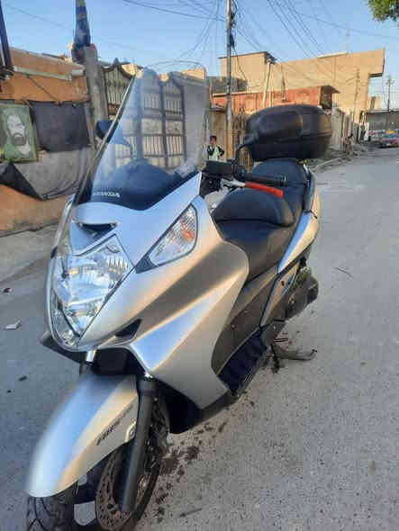 يا الله 
سلفر ونك٦٠٠
ماشيه ٢٣كم
كفاله عامه 
كلجات مكينه تايرات 
ترايك لربيل
مكاني بغداد حي النصر 
رقمي ***********
