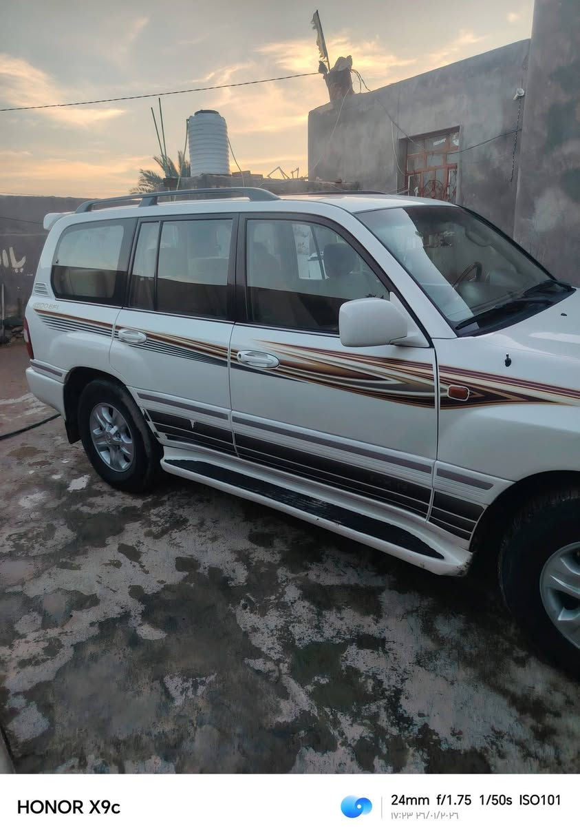 سلام عليكم
جكسار موديل 2007 
رقم بغداد 
محرك كير حداديه تبريد تدفئه كله جديد 
بيه صبق بل جاملق الكدام فقط
كير تماتيك فول مواصفات 
سعره 210 وبيه مجال 
الاستفسار تواصل ***********
