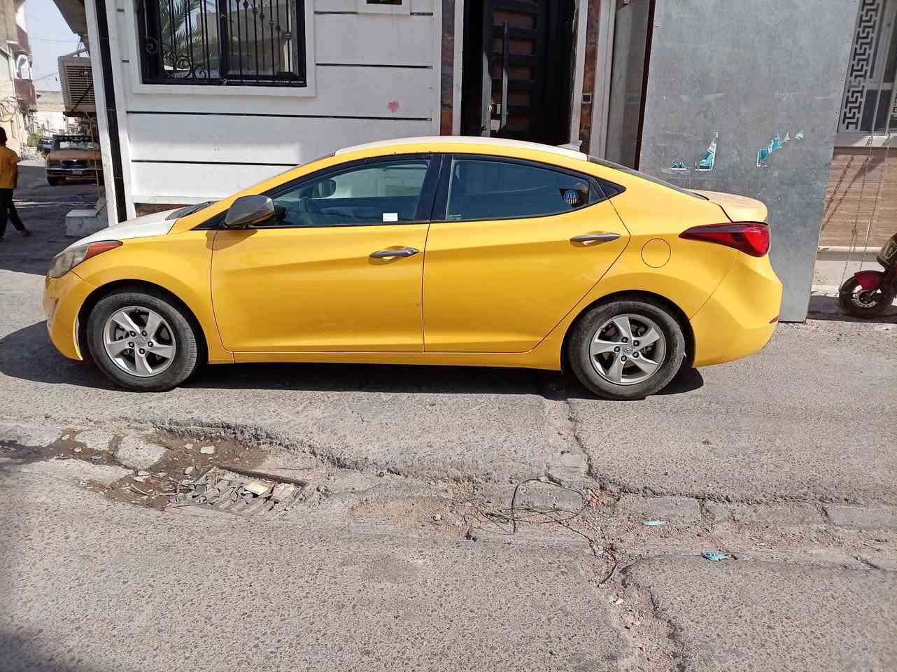 سلام عليكم النترا للبيع موديل 2014 مكينه كير مكفولات حداديه تخم تايرات تبريد بي ضعيف سونار موجود مكاني شارع حيفا ماشيه 115 بدون تبديل اليبل واحد *********** بي واتساب
