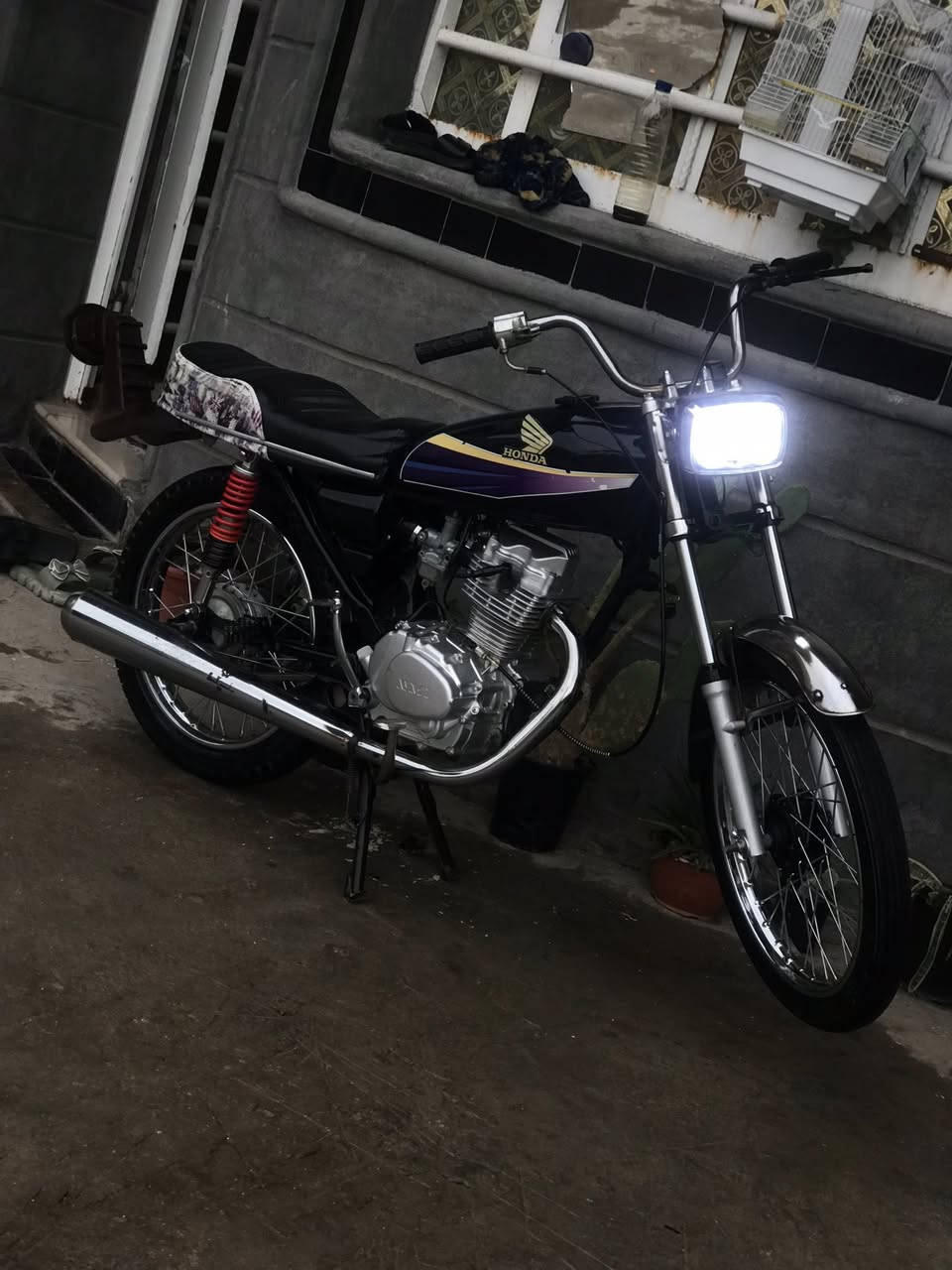 دراجه نامه شلامجه تعمير ٢٠٢٥ كلك الدراجه جاهزة واكفلك بوكه وعشاير مكان بابل الحله السعر بلخاص او اتصل ***********
