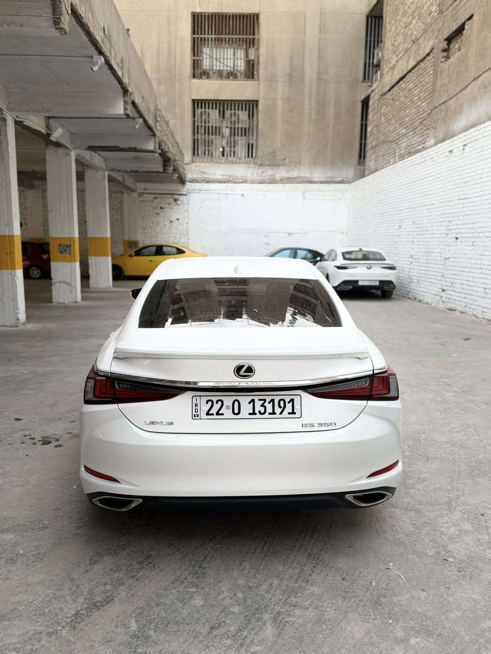 سلام عليكم
لكزس ES350
2023
لون ابيض لؤلؤي 
السياره كلها كبس كلين 
داخل سيرفس شركه ساز
محرك 3.5🚀
ماشيه 36k
كلين تايتل بيها اصبعين بارد فقط 
فتحة سقف
حساس 360
كشنات ثنين كهرباء 
تبريد قطعتين 
مستشعر وقوف 
مانع انحذار عن الطريق 
توقف ذاتي عند الاقتراب من سياره
ثلاث وضعيات قياده 
نقطه عمياء
ليد داخلي كل السياره
اوتو هولد 
مغلفة ppf الدعامية الأمامية والمازدات والمري 
***********
السعر 370
