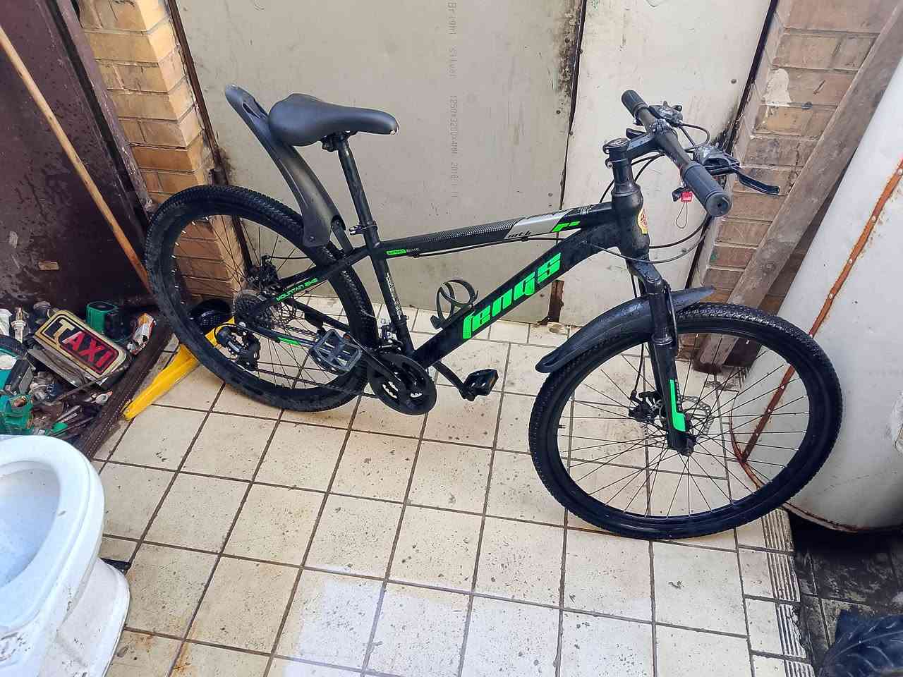 السلام عليكم البايسكل البيع السعر 90الف الرقم ***********
