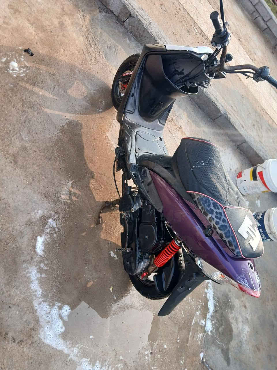 سلام عليكم ماكس عدله للبيع مكينه مجفته مره وحده حربيه هيه بس كفراتها هيج شادينهن مكينه خرسه تجي وتشوف شوف عينك سعر 400وبيها مجال للشراي فقط المو شراي لا يتعبني مكاني القرنه رقمي ***********
