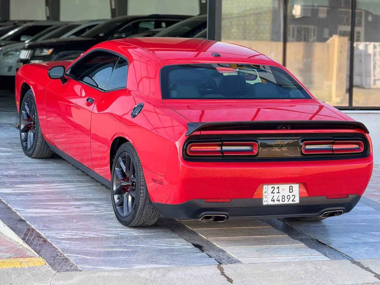 للبيع أو المراوس
جالنجر GT – 2021
محرك 3.600 – لون طماطي 🍅

المواصفات والمعلومات:
 • موديل 2021
 • فئة GT
 • محرك 3.6 لتر 
 • لون طماطي مميز
 • رقم سليمانية
 • سنوية جديدة بأسم
 • حادث قطعة وحدة صبغ فقط البنيد نفسه بس معدل ومصبوغ بدون دواخل شرط كير مكينه فول 
 • السيارة نظيفة وجاهزة للفحص

عليها اضافات
 • سستم صوت كامل (مكبر) كلف 500$
 • شاشة كار بلاي كلفت 400$

ملاحظة:
عليها غرامة 500 ألف دينار تنزل من السعر.

بيع أو مراوس حسب السيارة
📞 للتواصل على الرقم فقط: ***********
