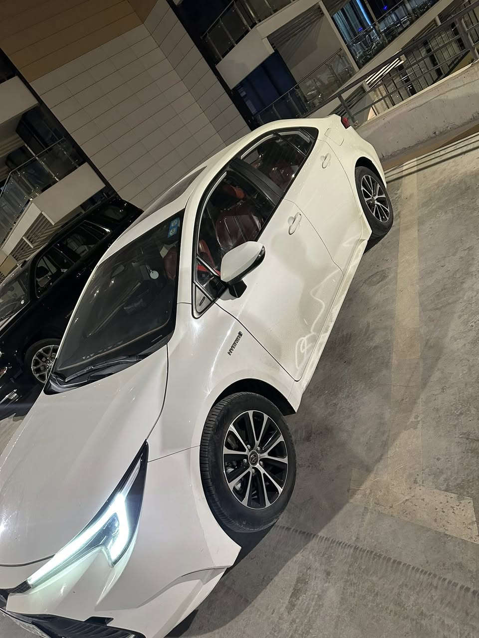 كورلا هايبرد 2023 علامة زركة
رقم بغداد مرتب باسمي 
ماشية 50 الف داخل جلد احمر
بيها فقط بارد بالجاملغ الامامي 
و بقه الشخط موضح بالصور مكحلته 
ودعامية الاماميه بيها ملاحظات هم موضح بالصور
مكان السيارة كرادة السعر 135 قفل اعتذر عن العملة 
متعجبك تحصل اغاتها وربي يوفقك ويرزقك الأحسن 
تواصل خاص ♥️


**إذا كنت صاحب هذا الإعلان وتريد حذفه لأي سبب، رجاءا أرسل رسالة إلى الدعم الفني**