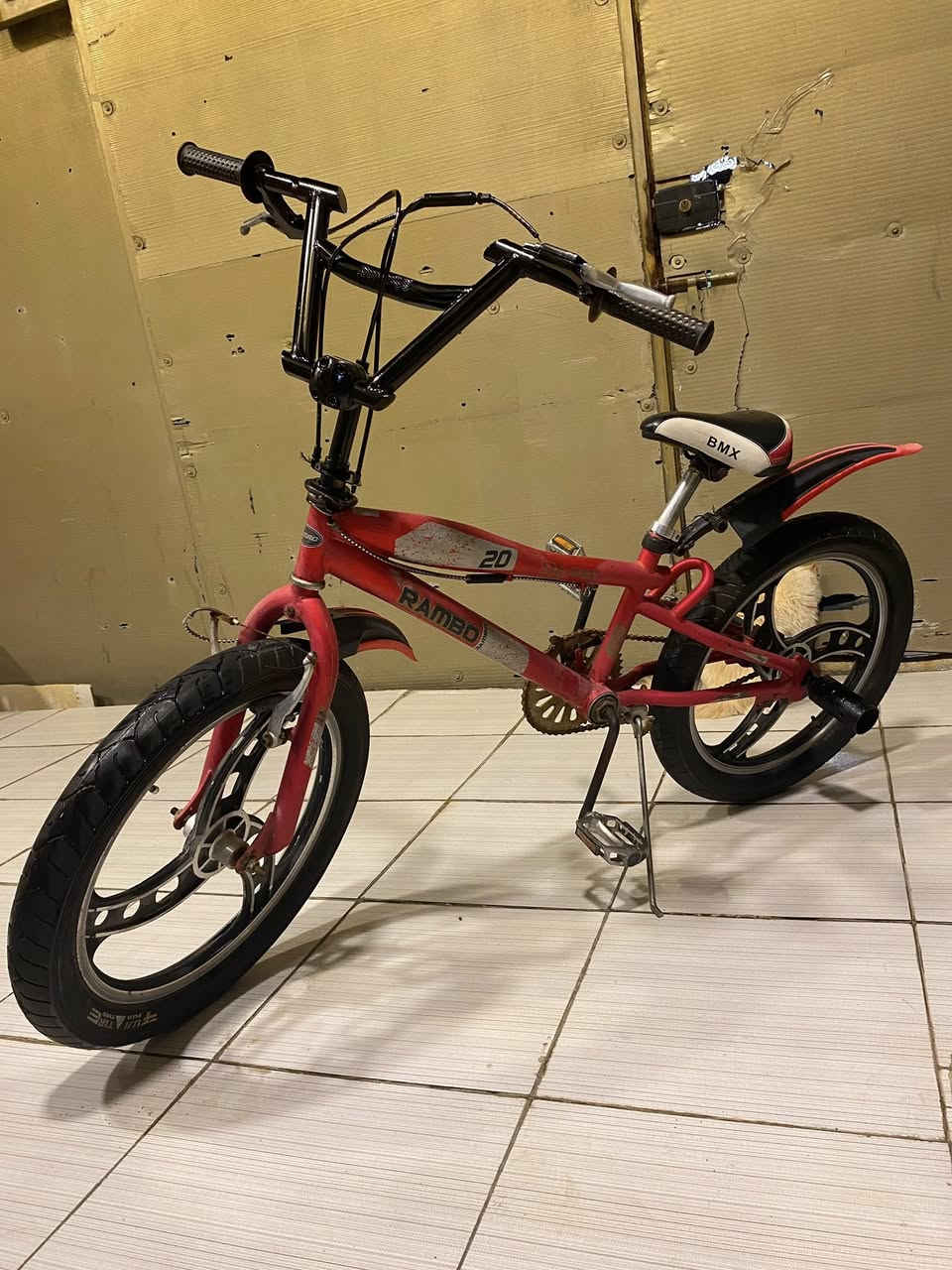 بايسكل للبيع نوع ( Bmx) بحاله جيدة جداًنظام بريك خلفي بالبايدار السعر 60 الف وبي مجال بسيط مكاني الغزالية الكفاءات


**إذا كنت صاحب هذا الإعلان وتريد حذفه لأي سبب، رجاءا أرسل رسالة إلى الدعم الفني**