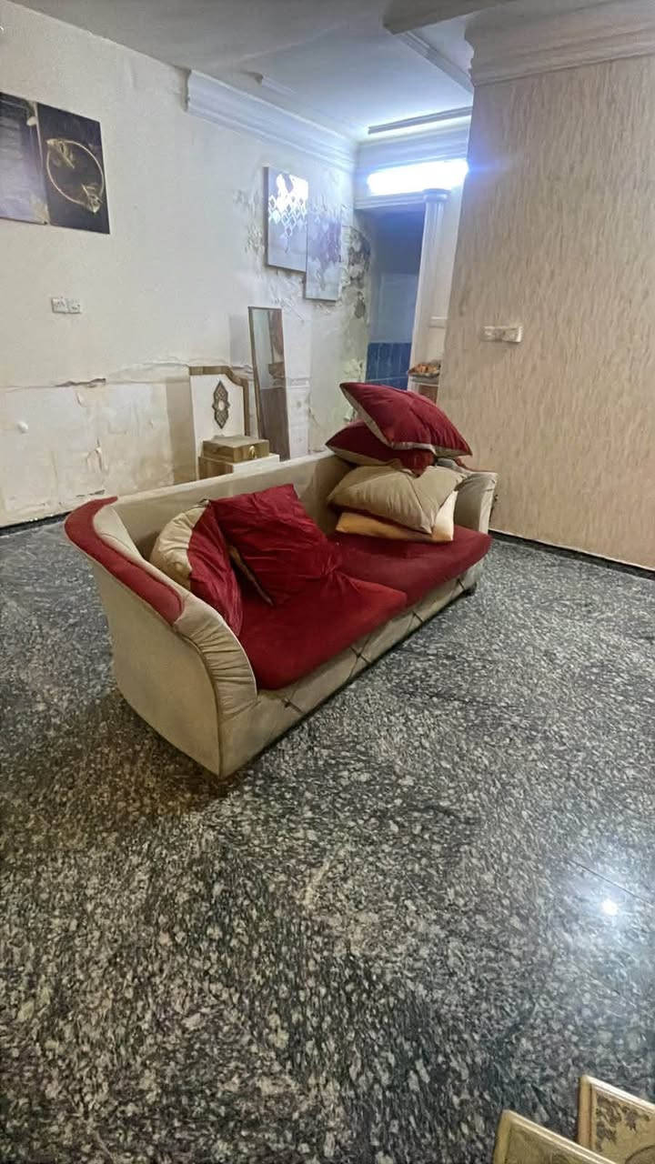 عندي هذا التخم والطبلات والبردات ب١٠٠ الي يريدهن يراسلني مكانهن بلديات


**إذا كنت صاحب هذا الإعلان وتريد حذفه لأي سبب، رجاءا أرسل رسالة إلى الدعم الفني**
