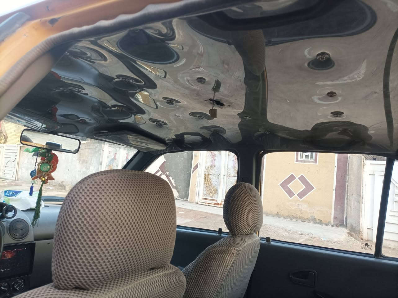 السلام عليكم من رخصه مدير الكروب سايبه رقم كربلاء منغولي مديل 11راعيهة جاري السياره مصبوغه عام بس بيهة طخه بل جنطه اموضحه بل صور امعمره بعد بس ترش مكينه جديده عير ادرايمات جدد تخم تاير جديد سياره مال جناي جاهزه السعر 29 او بيهة مجال حك الجيه الرقم ***********   مكاني كربلاء
