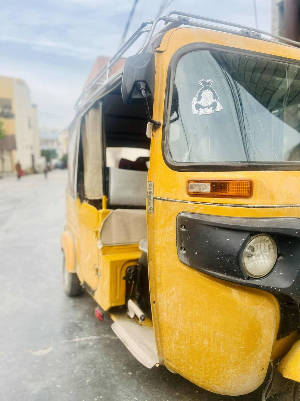 تكتك 21شهر 6كاملة معمرة بس دوس كاعيات نضيفة بيهة معجون بل صفحة
نضيفة مكينة نكرة سلف بكانك بعقوبة المنجرة لوحات 
نكليزي صاعدة هزة سعر 7500 وبيهة مجال رقم*********** تارات جوبلس
