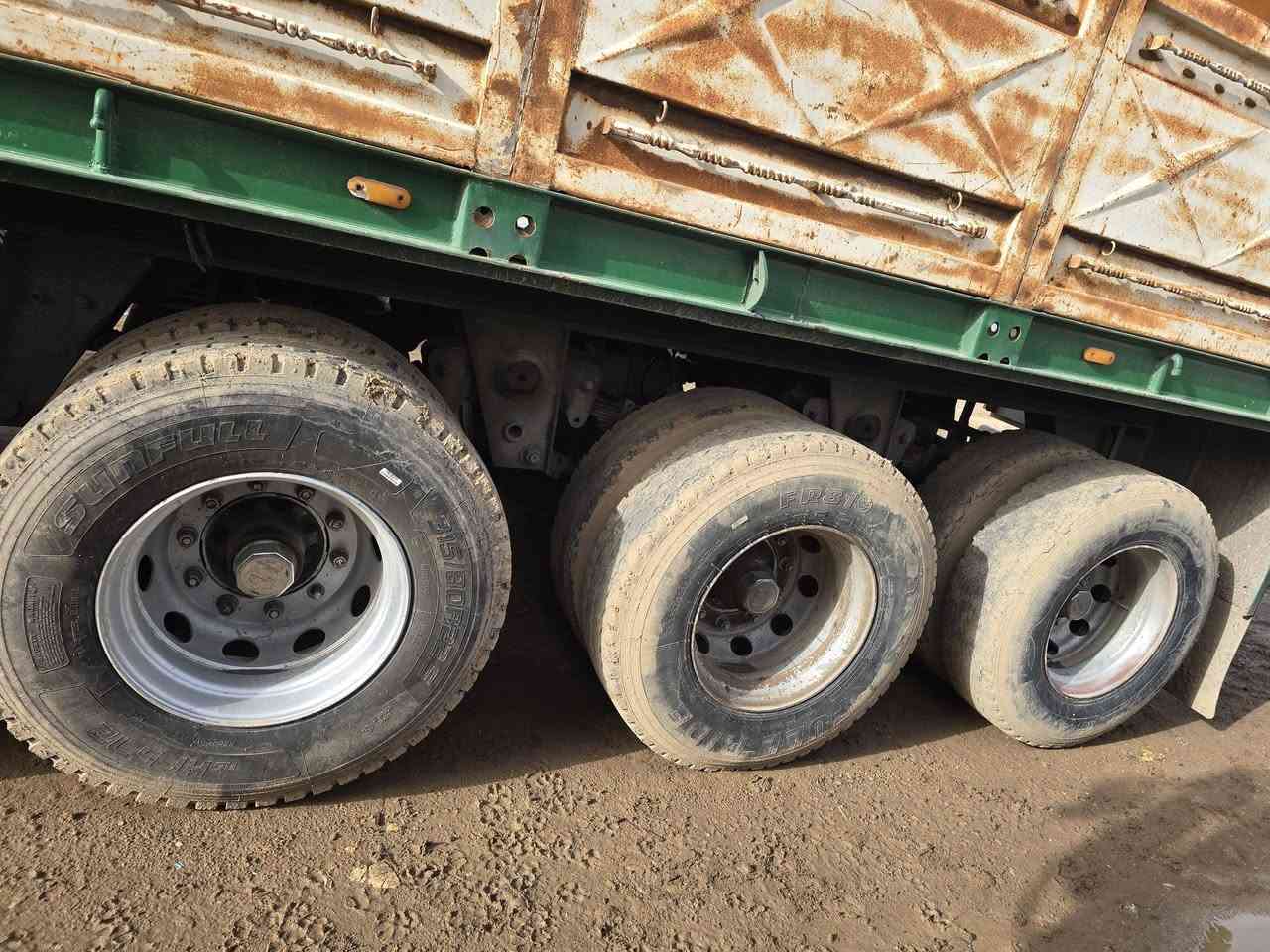 السلام عليكم عربانه للبيع ١٢ او نص شاصي ١٤ دناكير ثلاثه ١٤ صيني او الرابع ١٣ بنزات او بولبرنات جدد تخم تاير عربانه جاهزه للشغل (السعر ١١٠ او بيها مجال )***********
*********** مكان ديالى بني سعد
