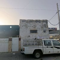 بيت ومحلات • 300م • شارع الزهراء