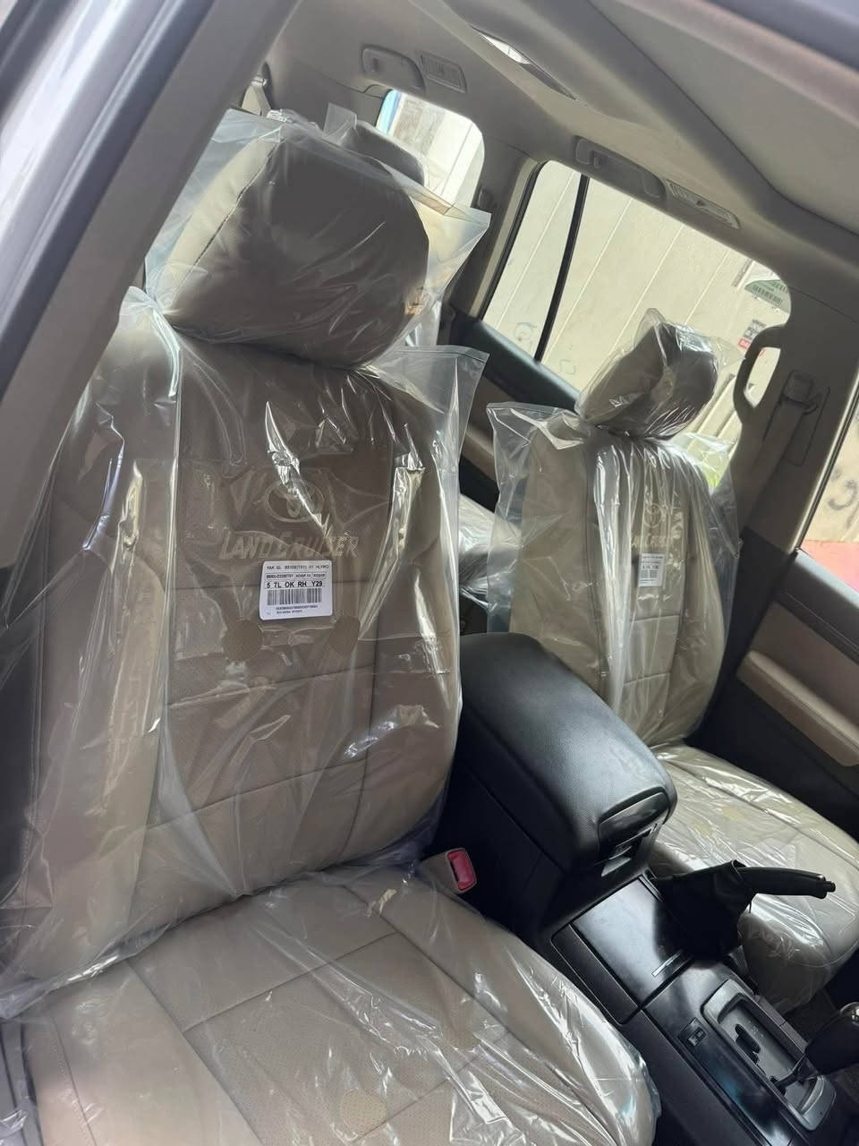 دوشمة باجيرو جلد ياباني اصلي علي العراالسيارات جلد العنوانالكاظمية شارع النواب إسم المحل علي العراقي للاستفسار 
*********** واتساب أو اتصال فقط
