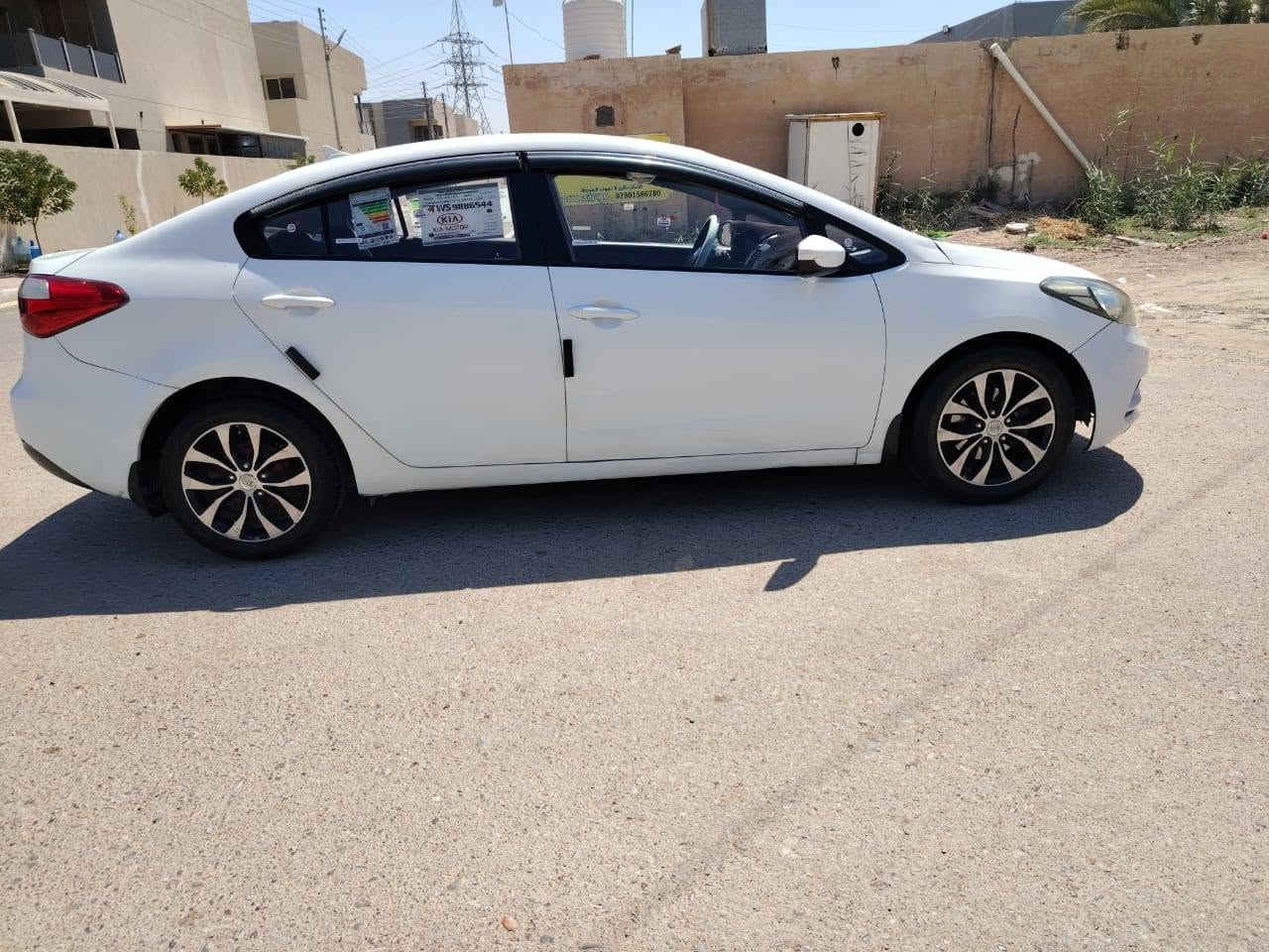 السلام عليكم
سيراتو 2014 خليجي
محرك 1600 دوش كير خير من الله
تبريد تدفئه
تحكمات استيرن
صبغ ثلاث قطع بدون دواخل
رقم سلميانيه 
بسمي تحويل 
ثاني يوم 
سنويه ل٢٩
السعر ٩٧ بيهه مجال بسيط 
الاتصال ع رقم 
***********
